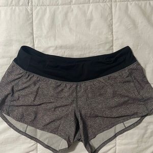 Lululemon speed up shorts, HR 2.5”